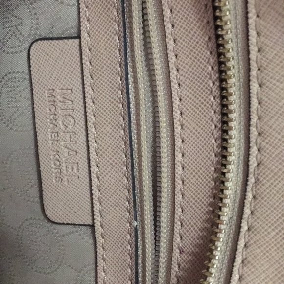 Michael KORS hand bag - Picture 3 of 3